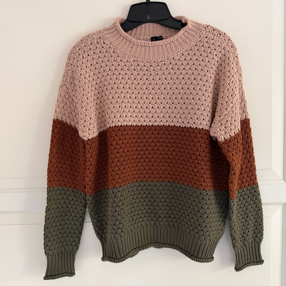 New! Knotsisters pink, rust color crew neck sweater 41112